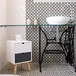 Moresca Luxury Private & *