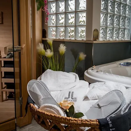 Moresca Exclusive - Pool & *